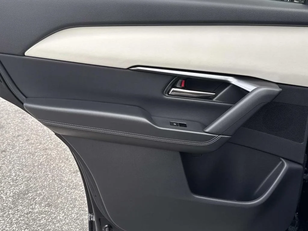 New 2026 Rhodium White Metallic Mazda 2.5 S Preferred AWD image 14