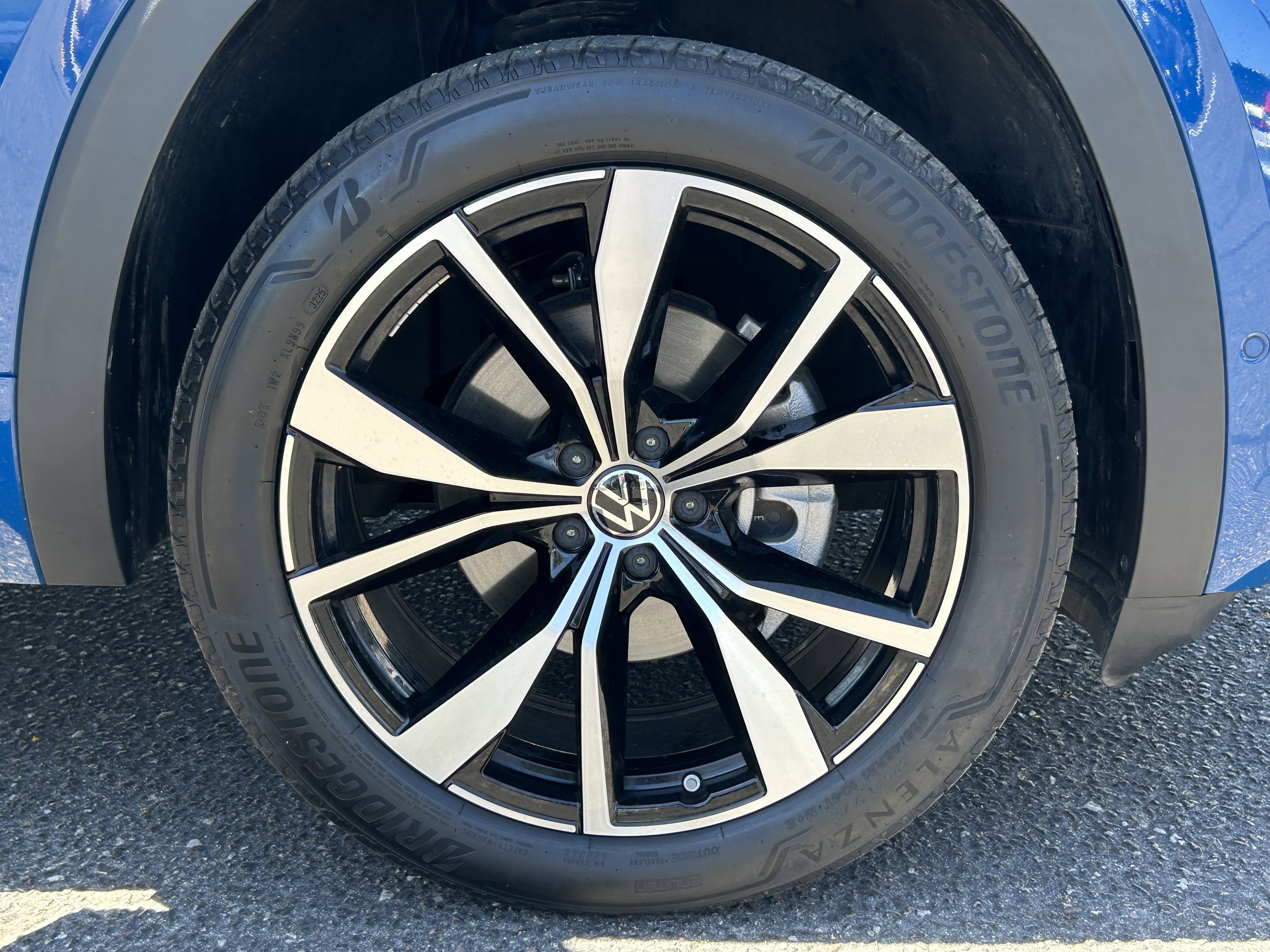 2026 Volkswagen Atlas SEL Premium R-Line - Photo 7