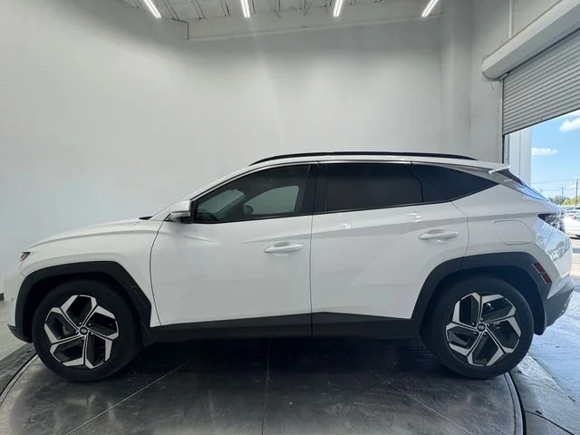 Used 2023 Serenity White Pearl Hyundai Limited image 16