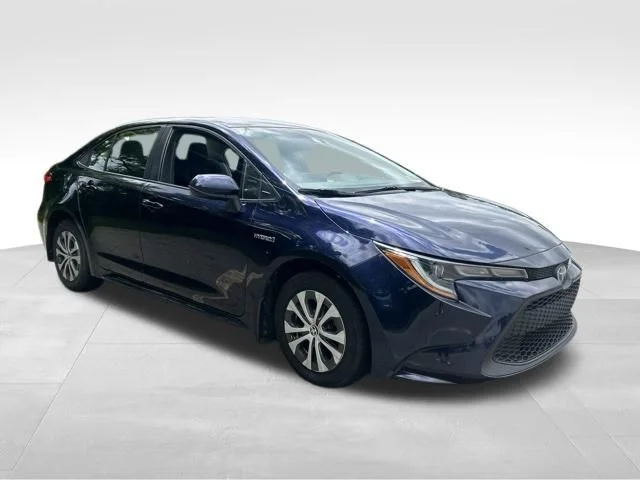 Used 2021 Blue Toyota LE image 11