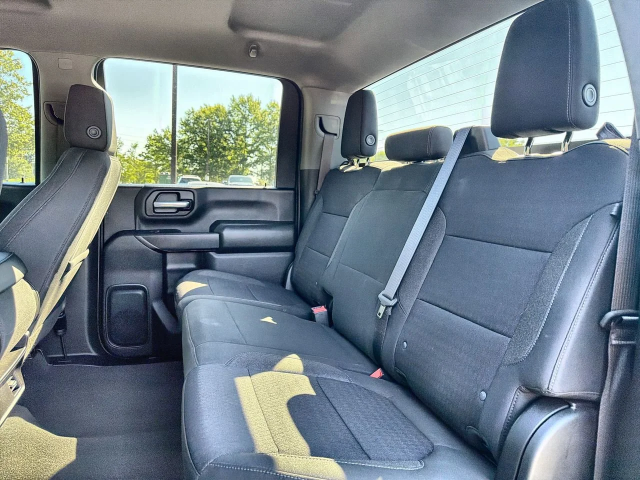 Used 2022 Northsky Blue Metallic Chevrolet Custom image 20