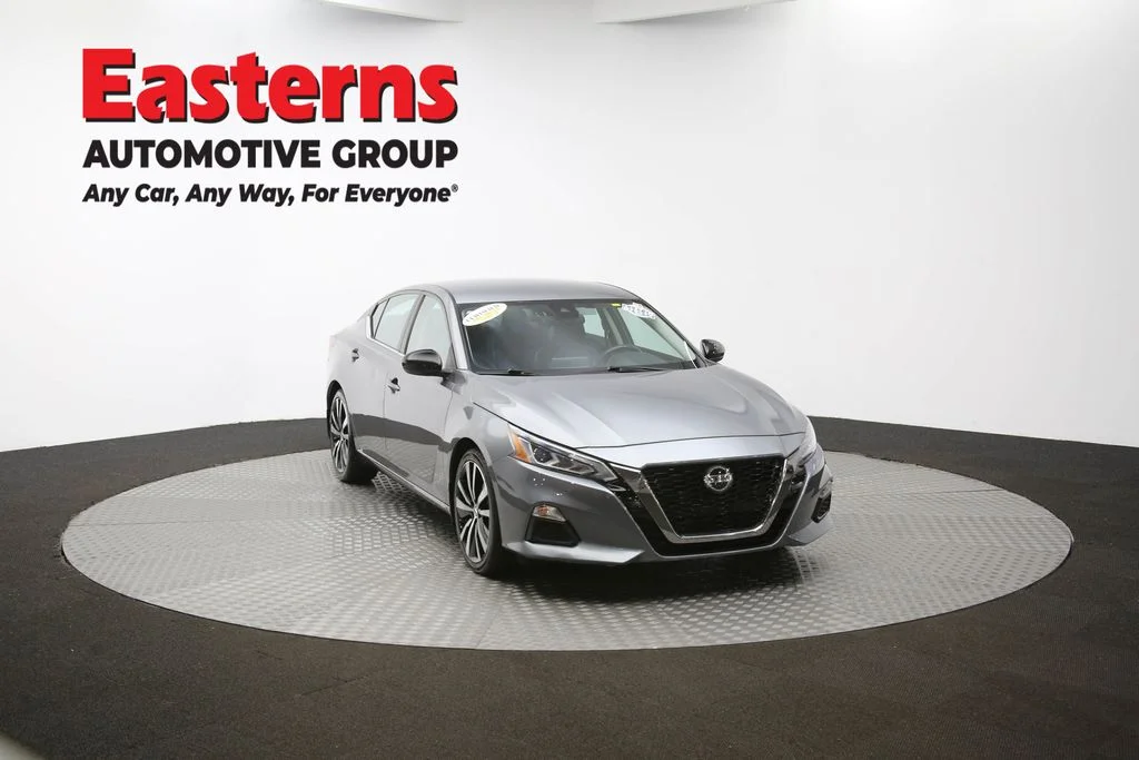 Used 2022 Gray Nissan 2.5 SR image 46
