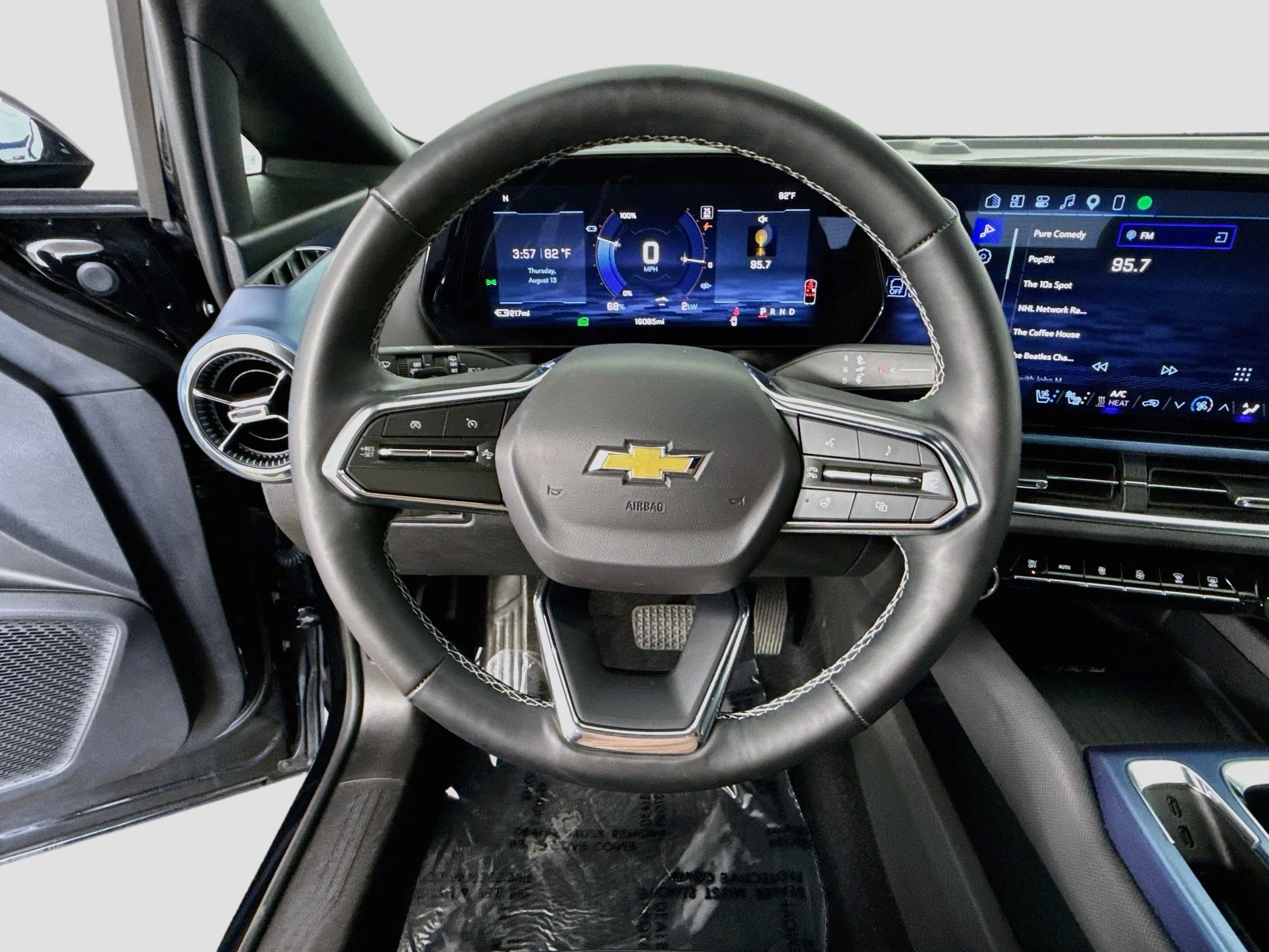 Used 2025 Black Chevrolet LT image 13