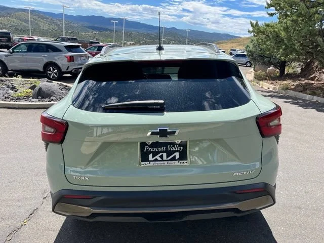 Used 2025 Cacti Green Chevrolet ACTIV image 9
