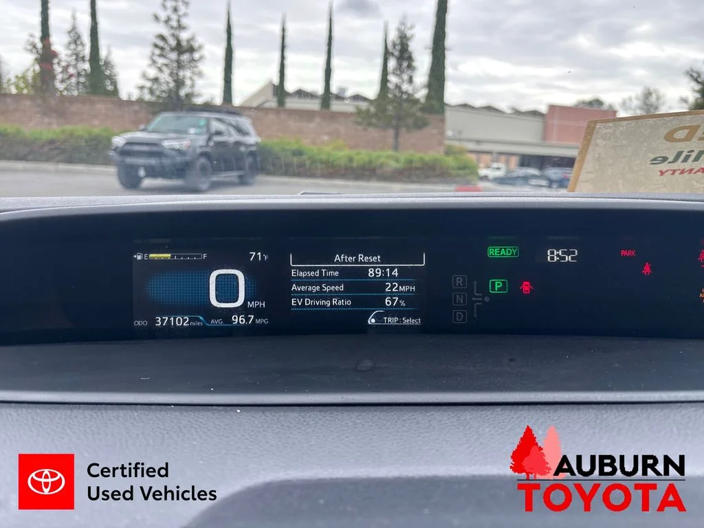 Certified Used 2020 Classic Silver Metallic Toyota LE image 23