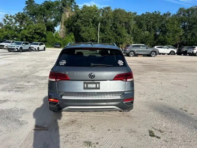 Used 2022 Gray Volkswagen SE image 17