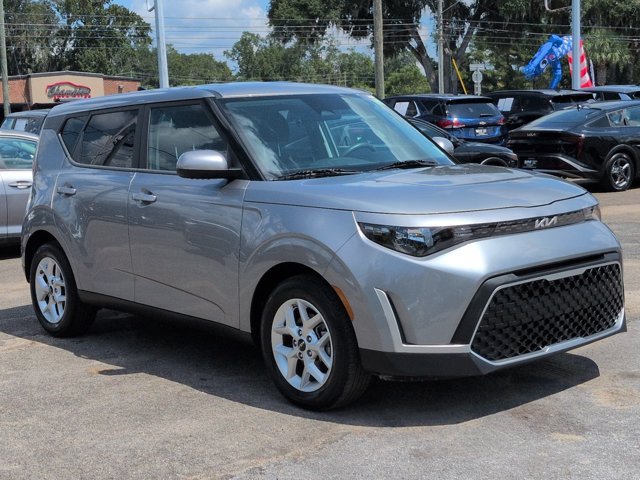 Used 2025 Gray Kia LX image 3