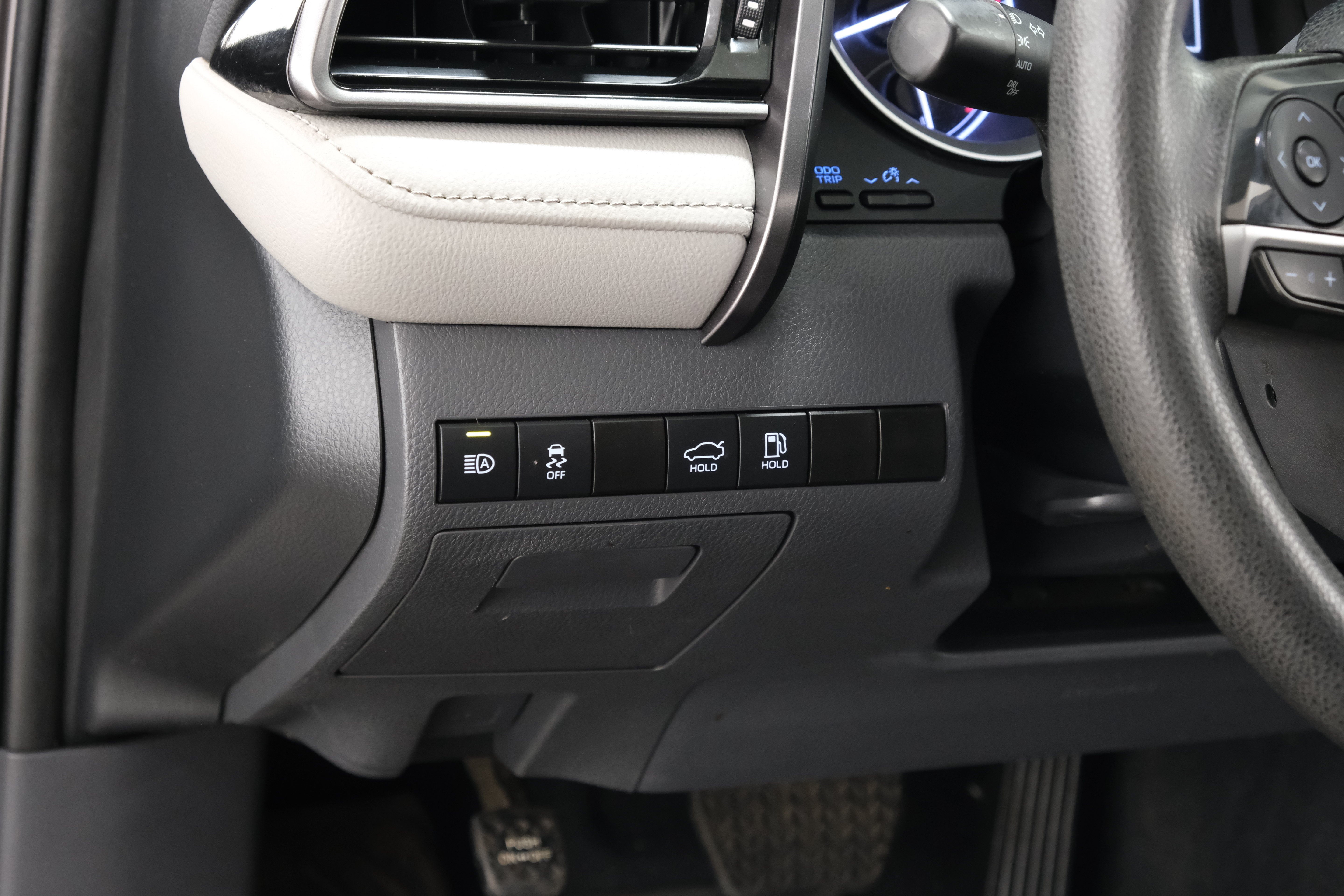 Certified Used 2024 Predawn Gray Mica Toyota LE image 26