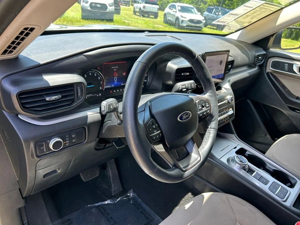 Used 2020 Silver Spruce Metallic Ford XLT image 21