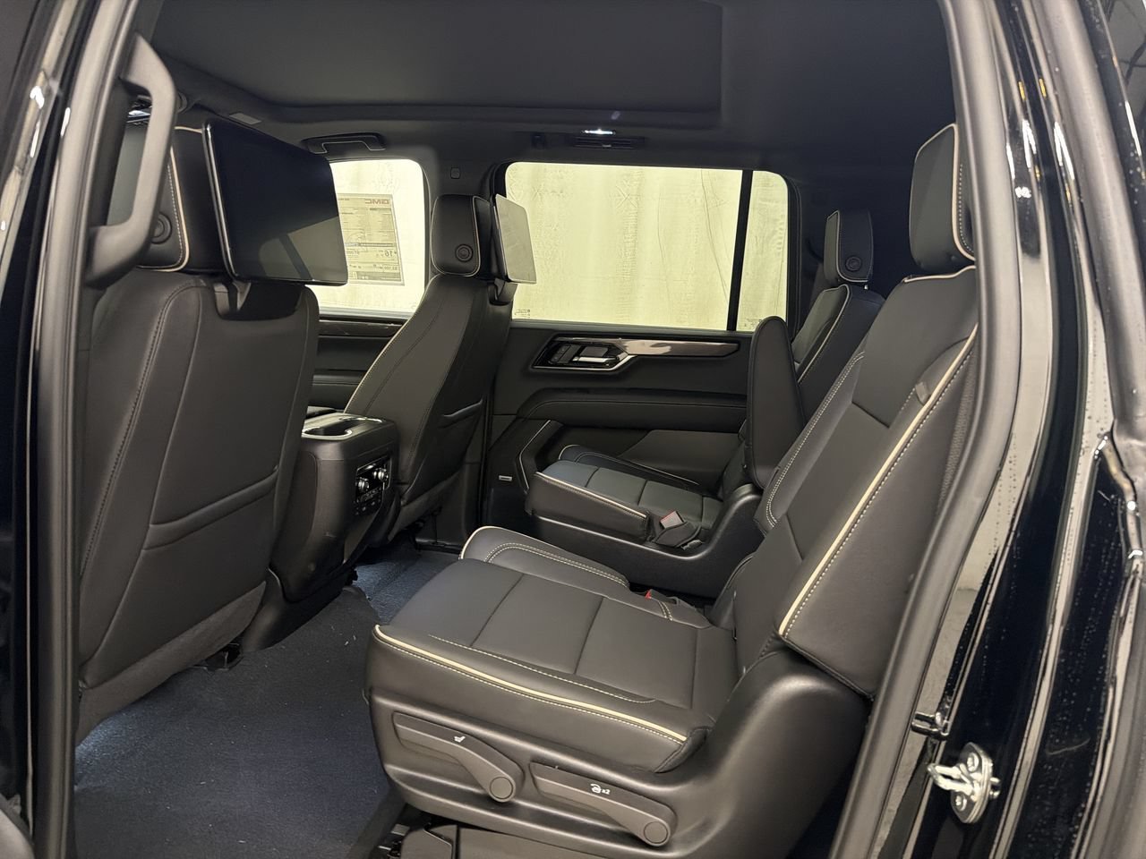 2026 GMC Yukon XL Elevation - Photo 19