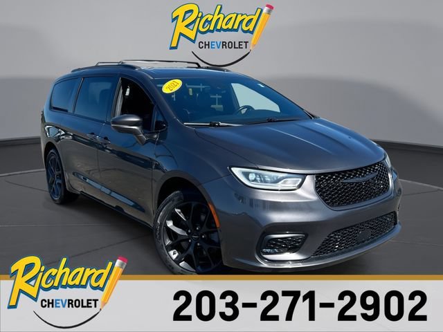 2021 Chrysler Pacifica Limited's photo
