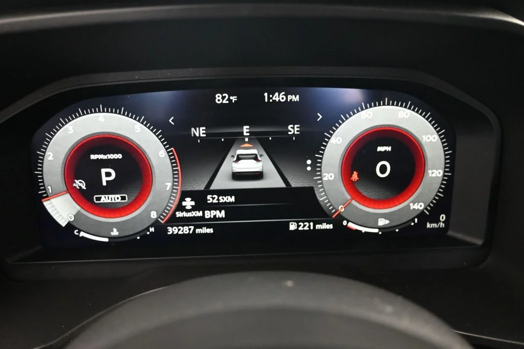 Used 2024 Gray Nissan Platinum image 21