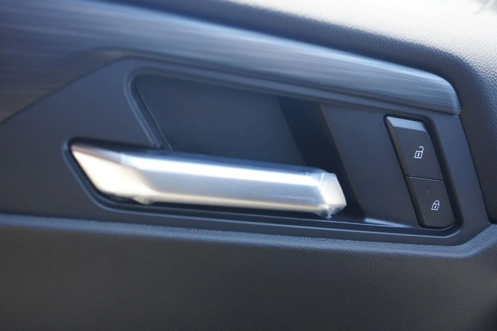 2026 GMC Acadia AT4 - Photo 19
