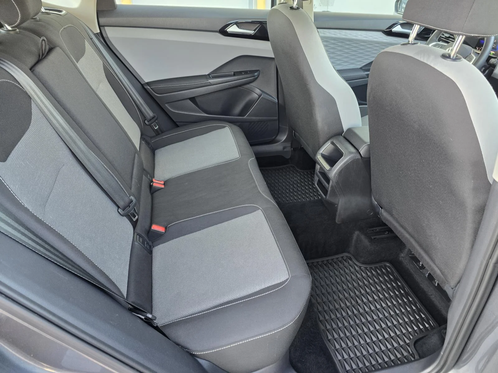 Used 2024 Gray Volkswagen 1.5T S image 20