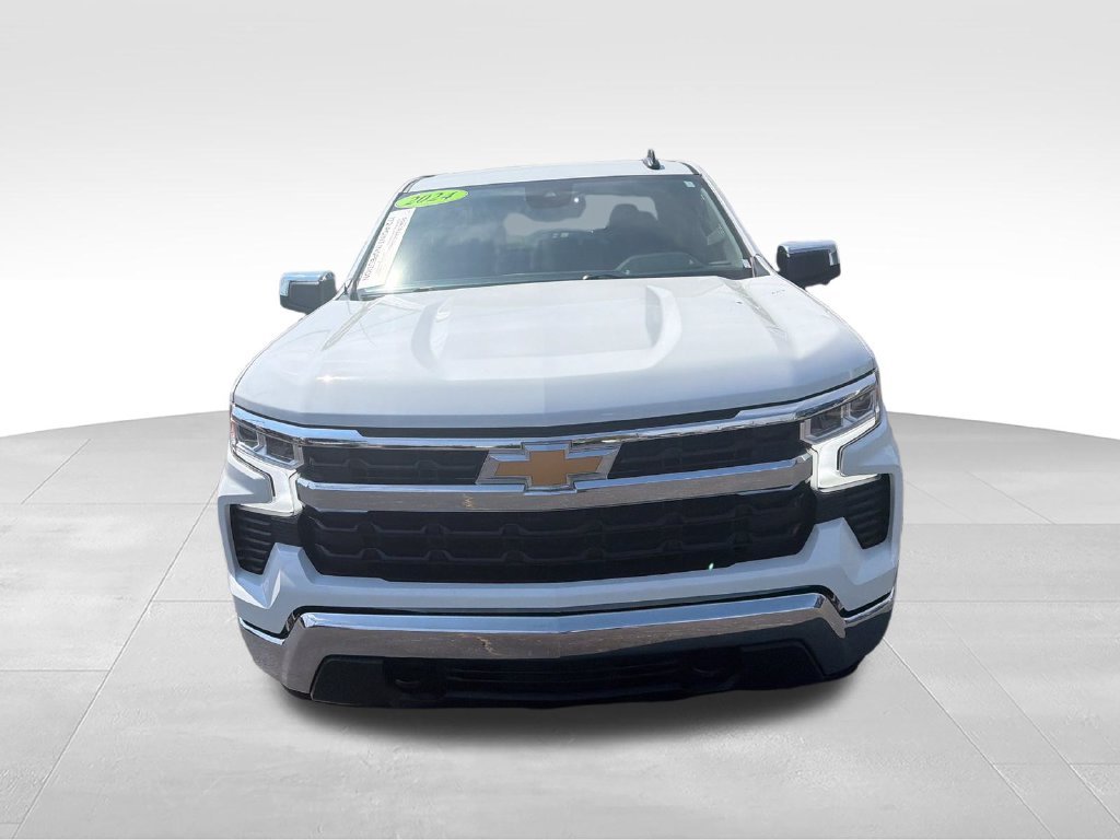 Used 2024 White Chevrolet LT image 8