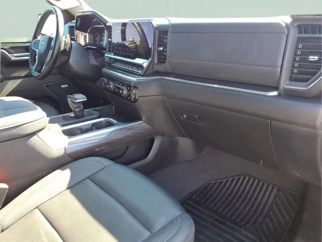 Used 2025 Cypress Gray Chevrolet LTZ image 24