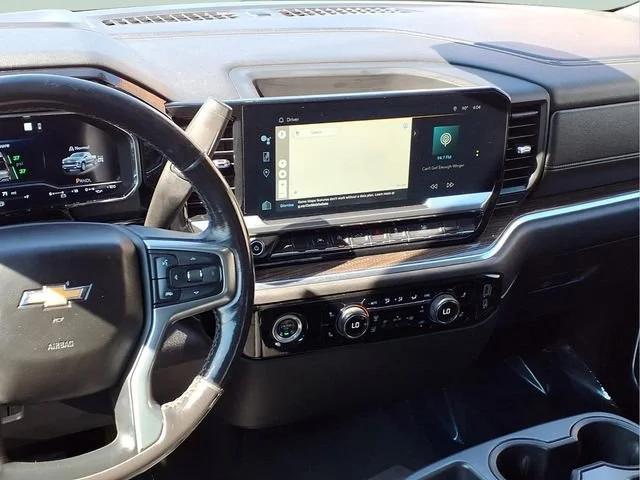 Used 2023 Summit White Chevrolet LT image 5