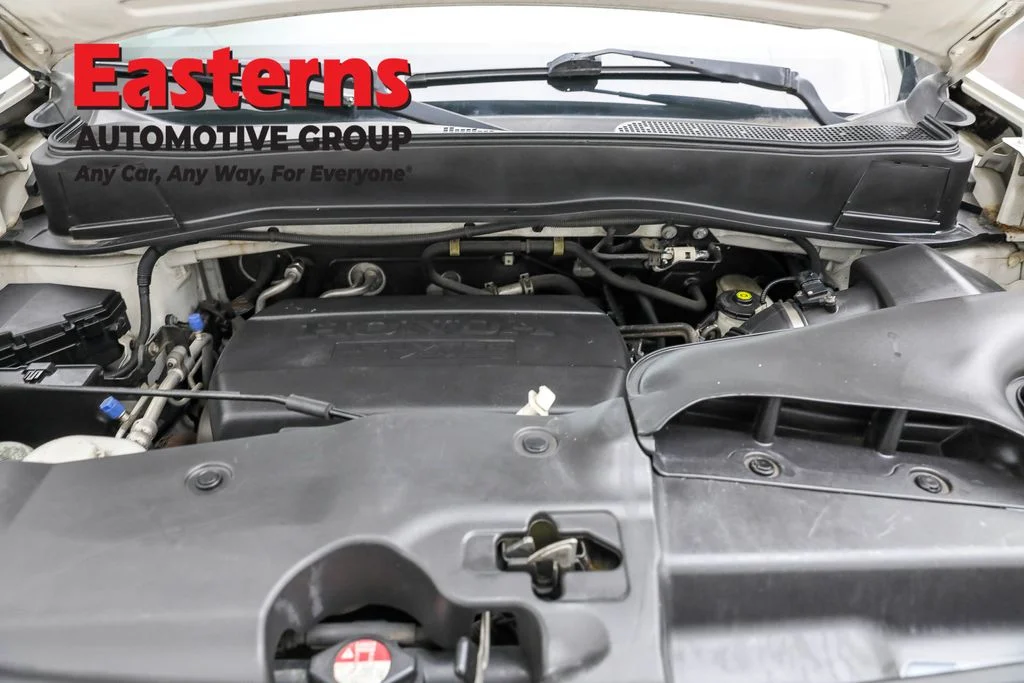 Used 2014 White Honda Touring image 7