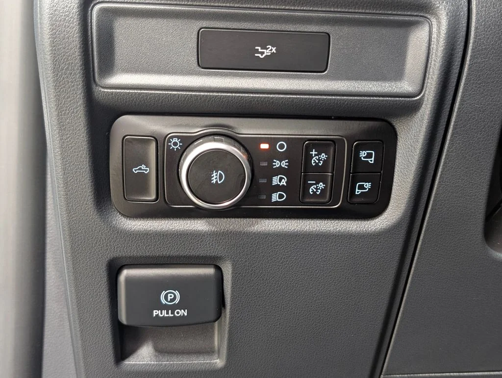 New 2026 Oxford White Ford Lariat® image 13