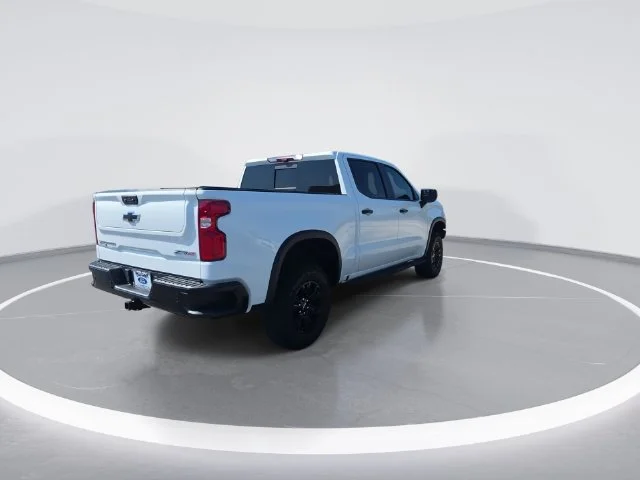 Used 2023 White Chevrolet ZR2 image 8