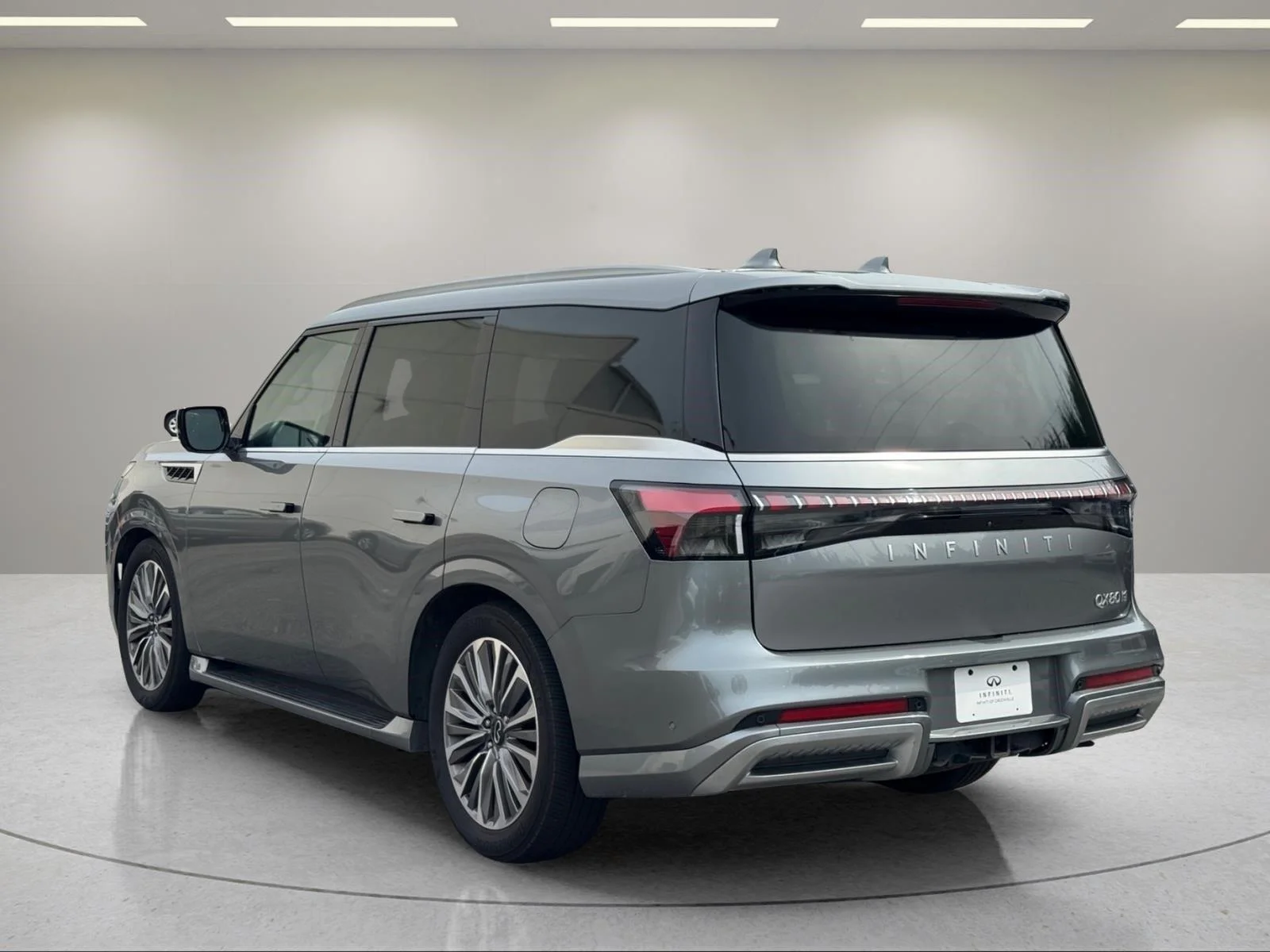 Certified Used 2025 Dynamic Metal INFINITI SENSORY image 3