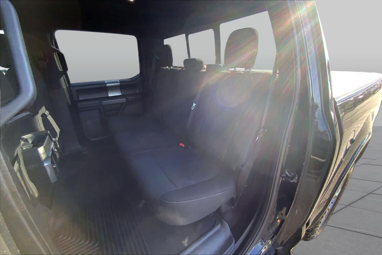 Used 2017 Shadow Black Ford XLT image 21