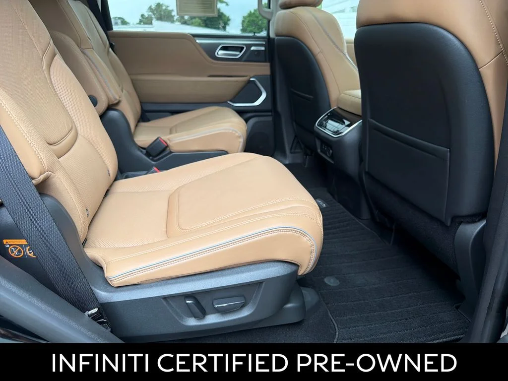 Certified Used 2026 Black Obsidian INFINITI LUXE image 39