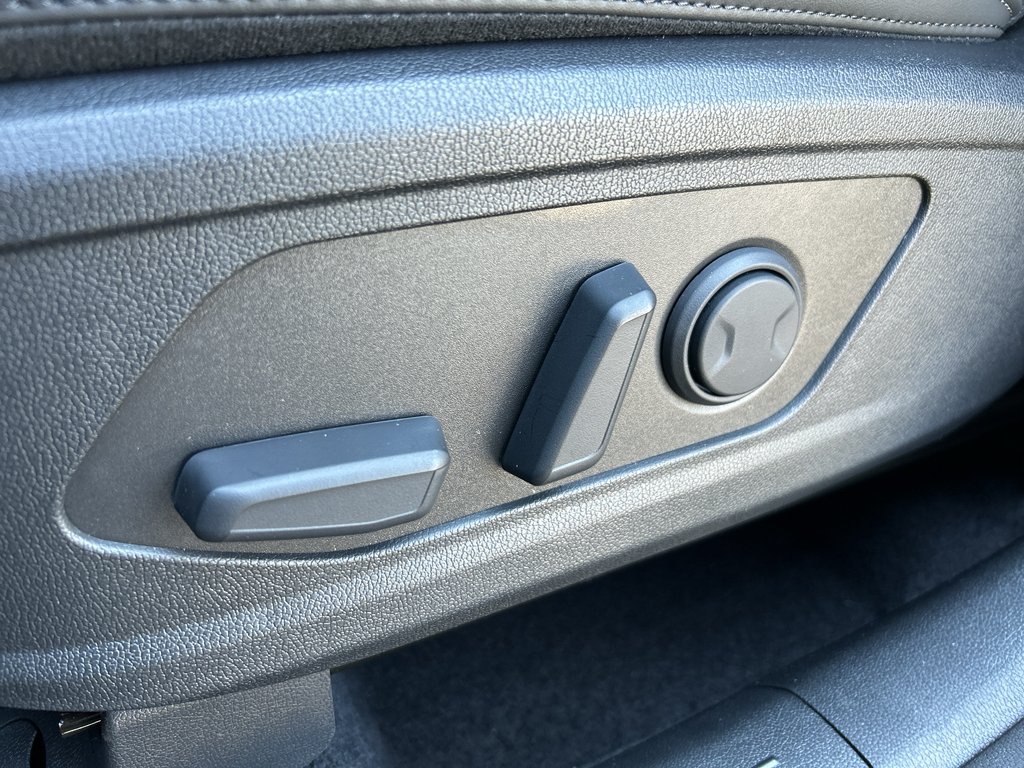 New 2026 Wolf Gray Kia S image 18