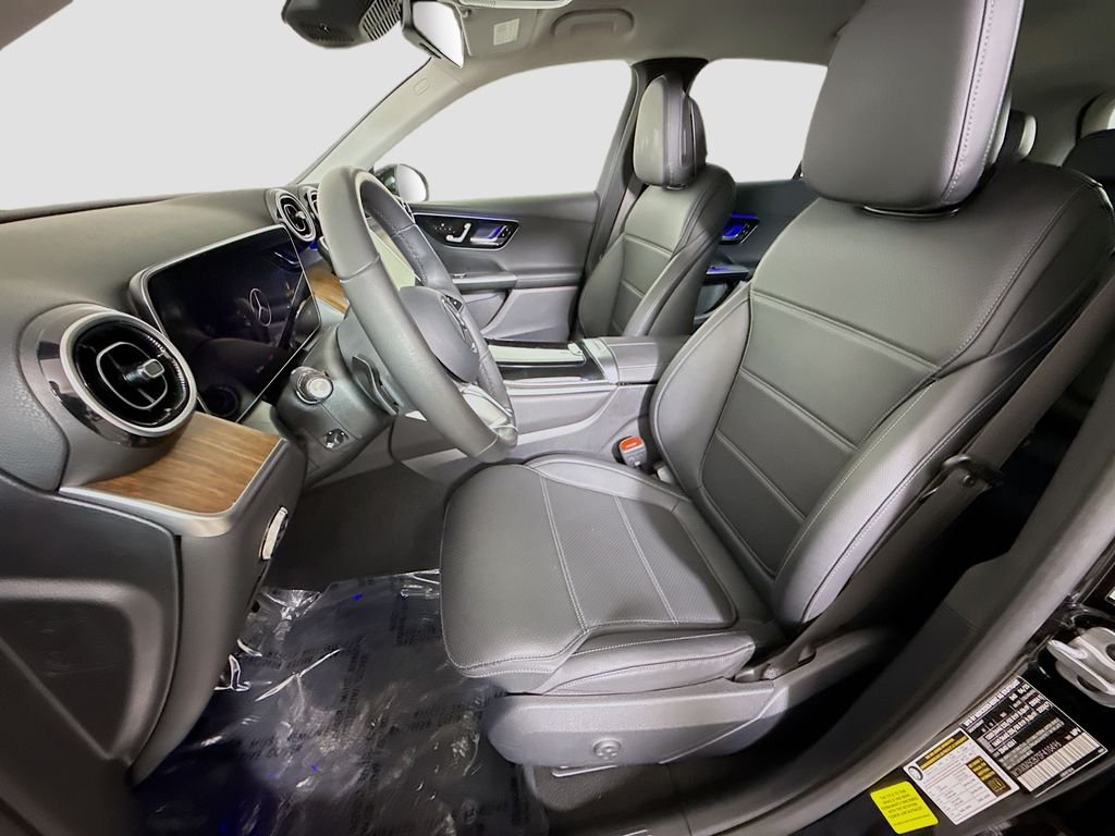 Used 2025 Black Mercedes-Benz GLC 350e image 21