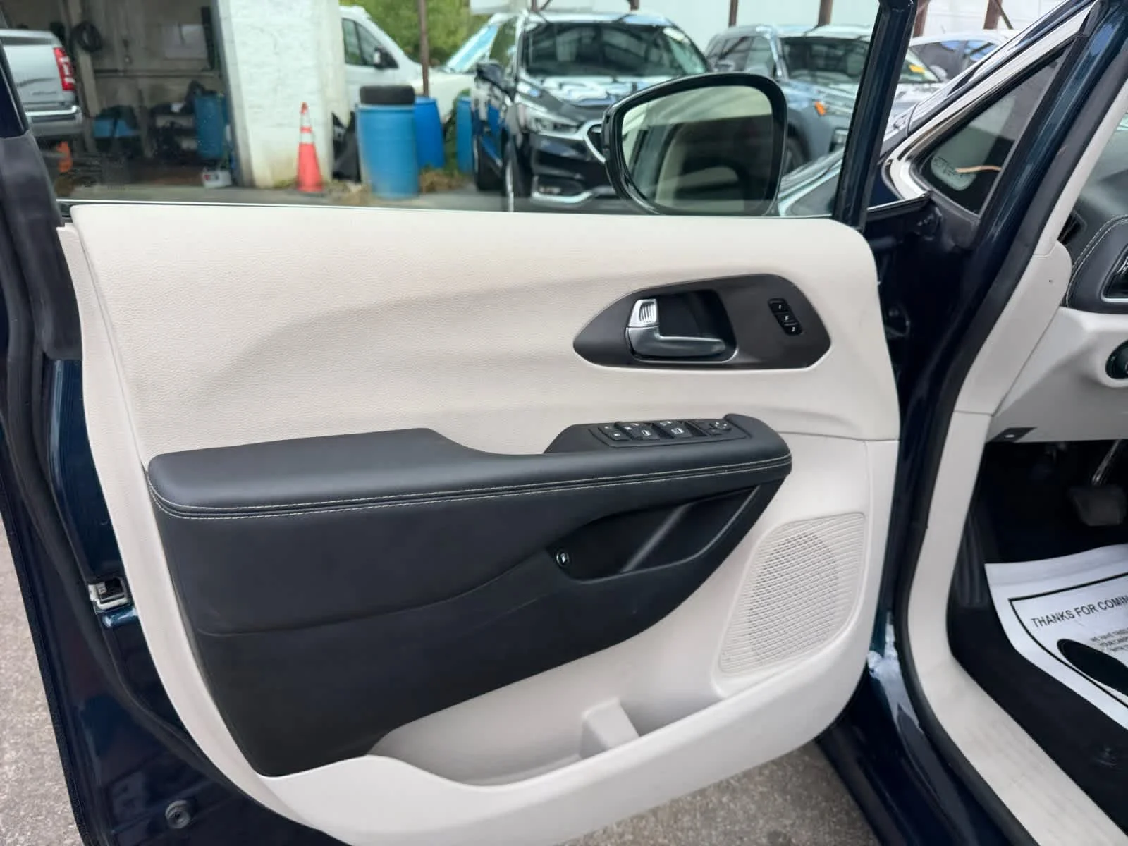 Used 2024 Fathom Blue Pearlcoat Chrysler Hybrid Select image 14