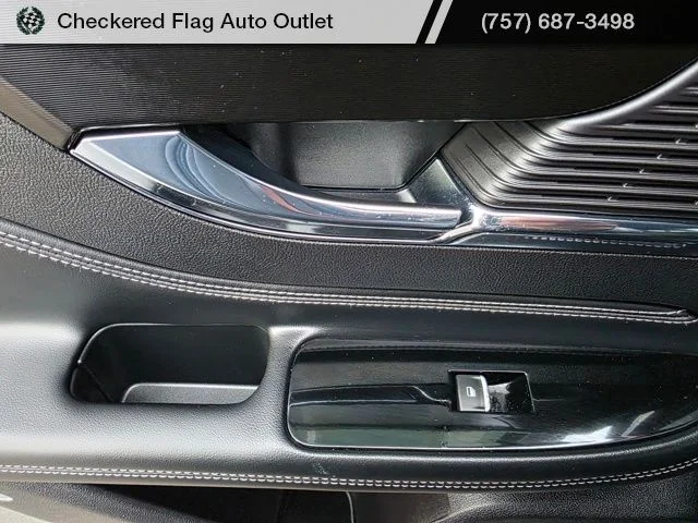 Used 2022 Black Metallic Lincoln Standard image 41