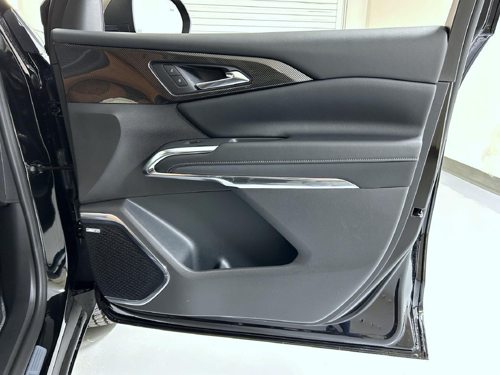 New 2027 Mosaic Black Metallic Chevrolet Z71 image 16