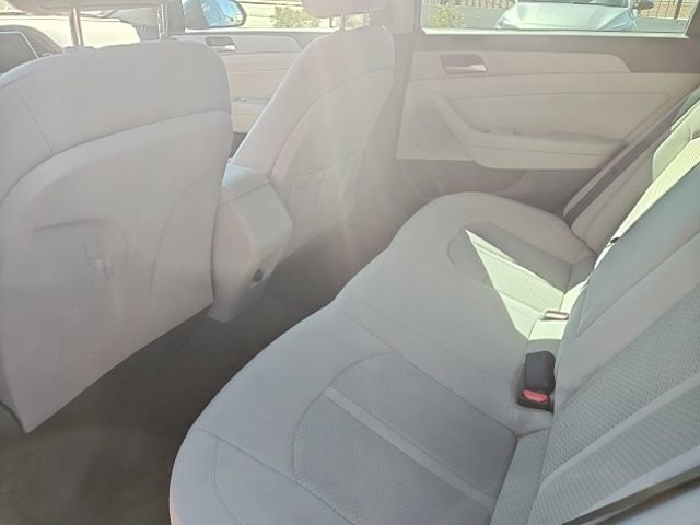 Used 2018 Lakeside Blue Hyundai SEL image 18