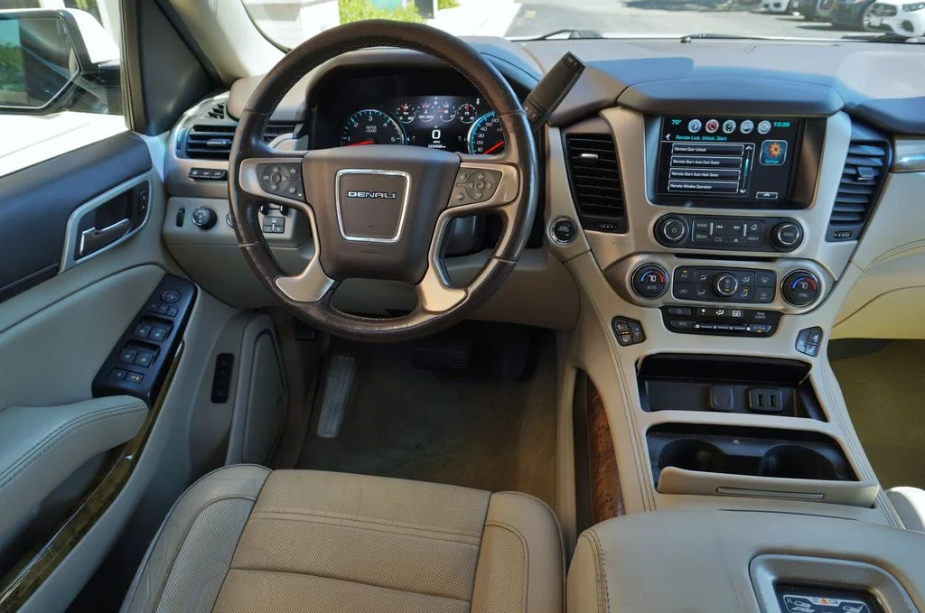 Used 2017 White GMC Denali image 15