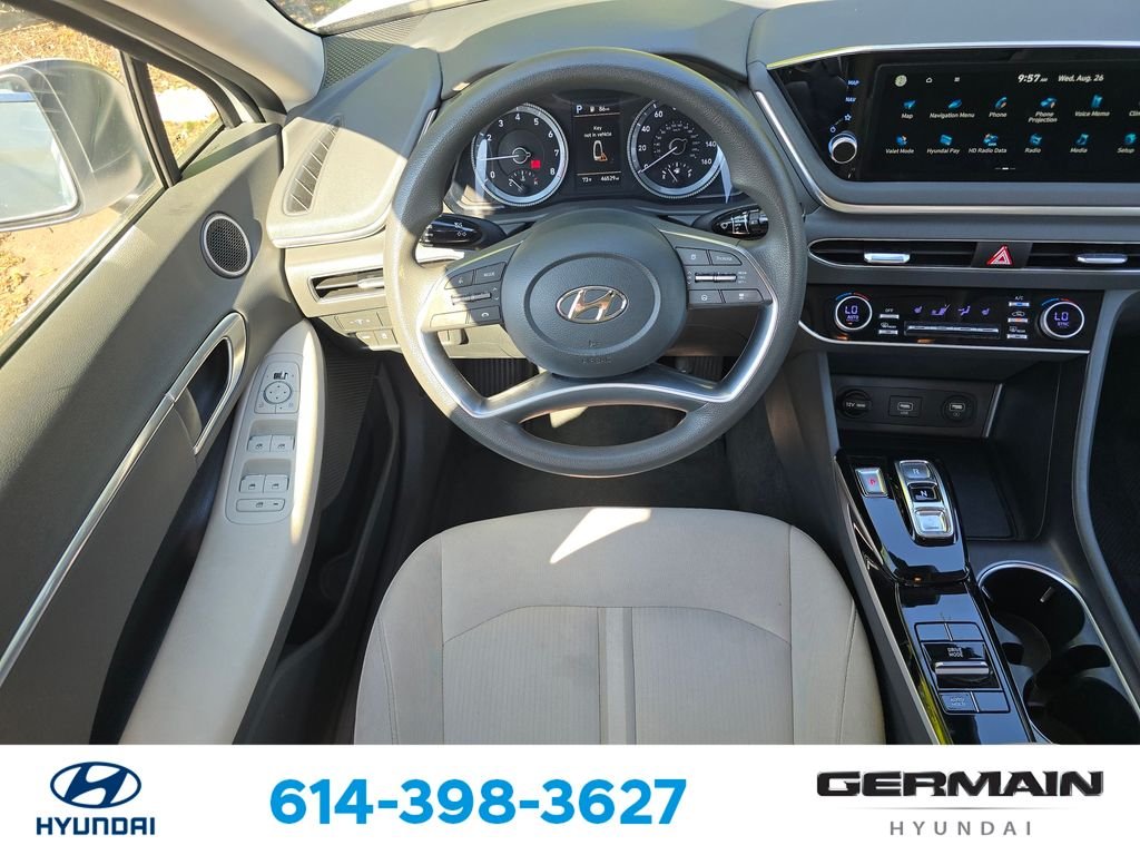 Used 2023 White Hyundai SEL image 17