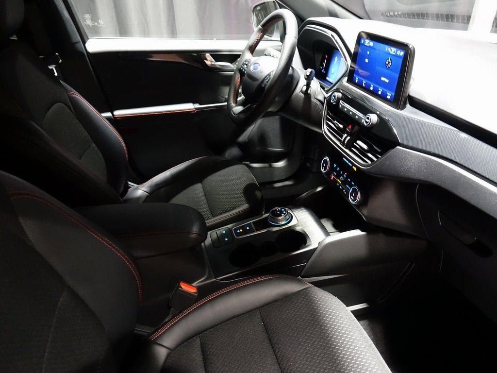 2025 FORD ESCAPE - Image 30