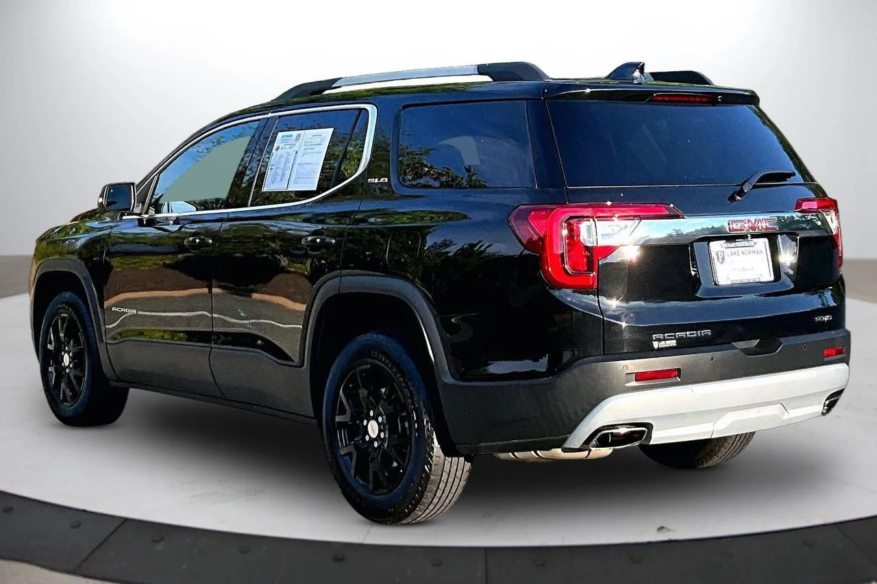 Used 2023 Black GMC SLE image 7
