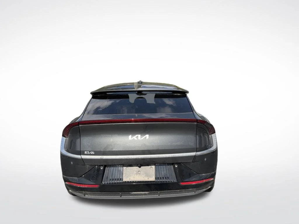 Used 2023 Gray Kia Wind image 6