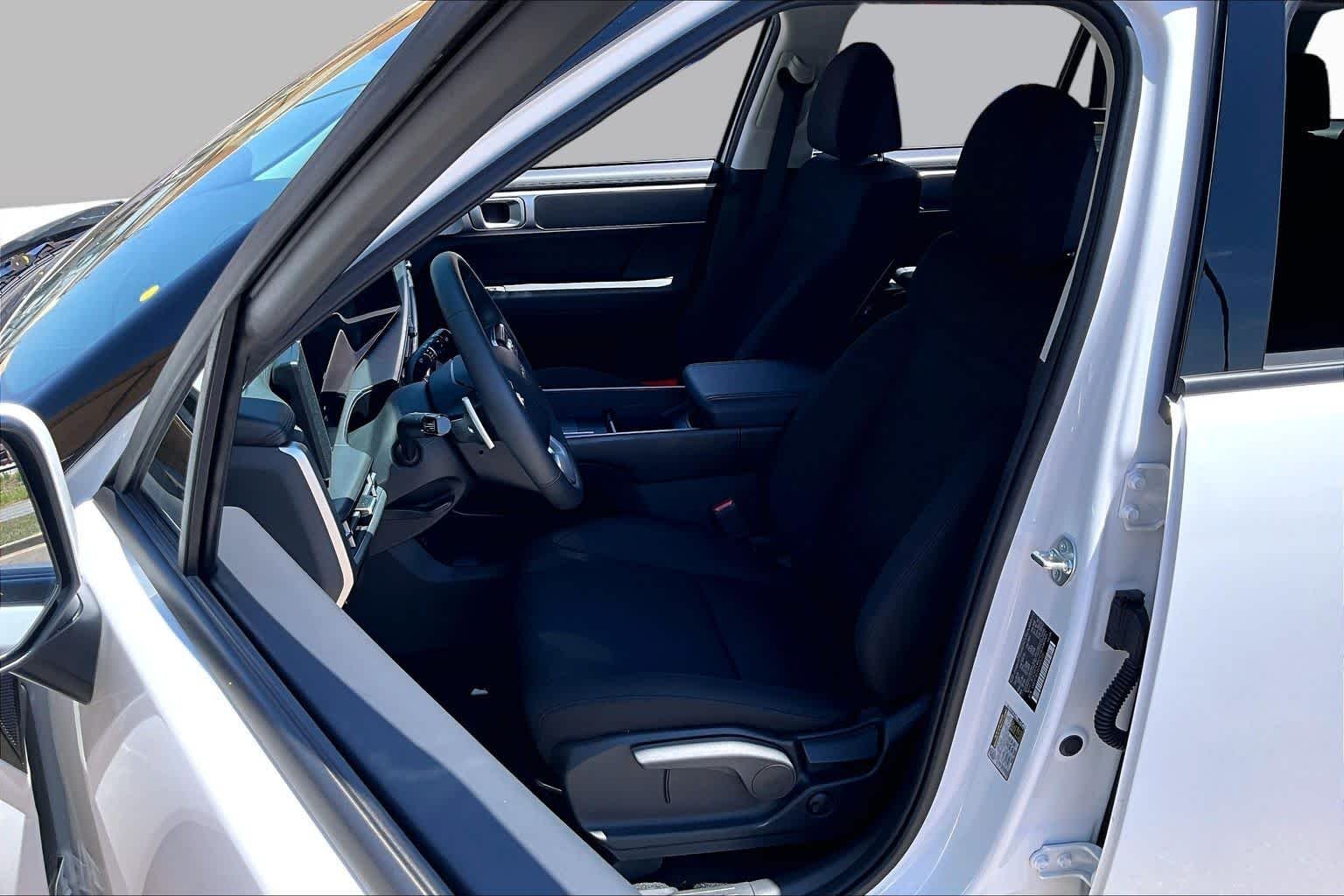 2026 Hyundai Santa Fe SE - Photo 8