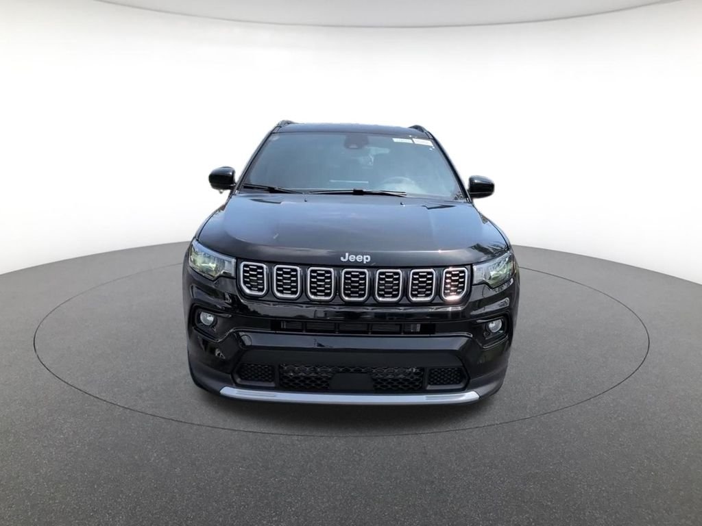 New 2026 Diamond Black Crystal Pearl-Coat Exterior Paint Jeep Limited image 14