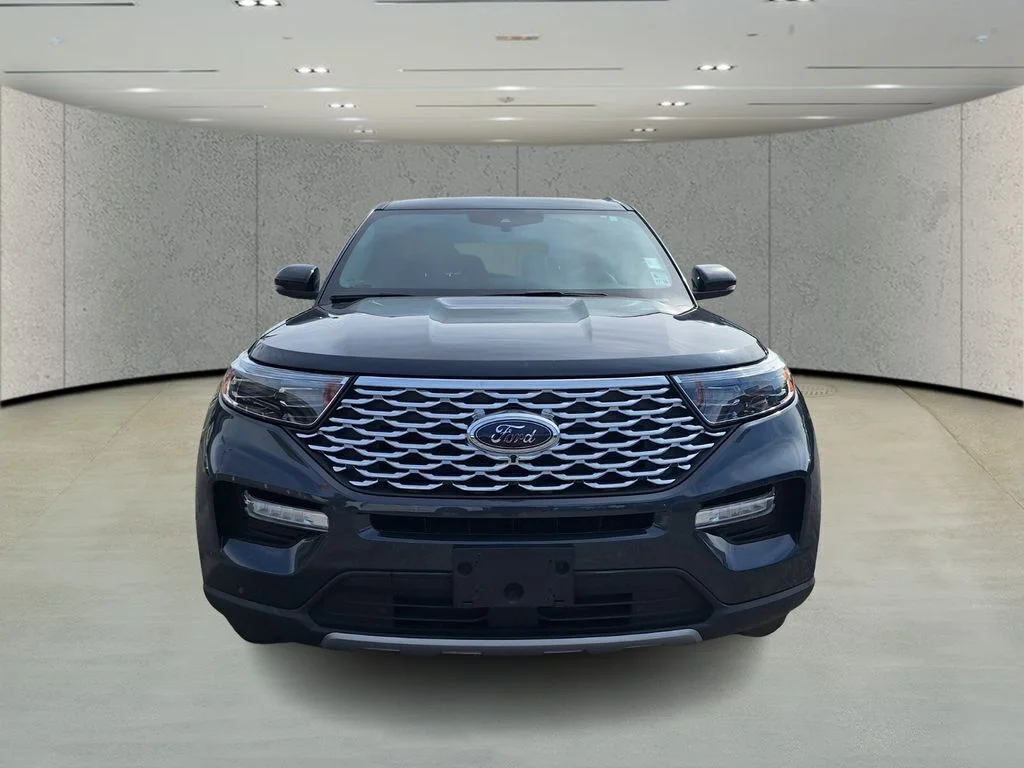 Used 2022 Blue Ford Platinum image 8