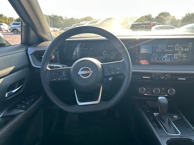 Used 2025 White Nissan SV image 19