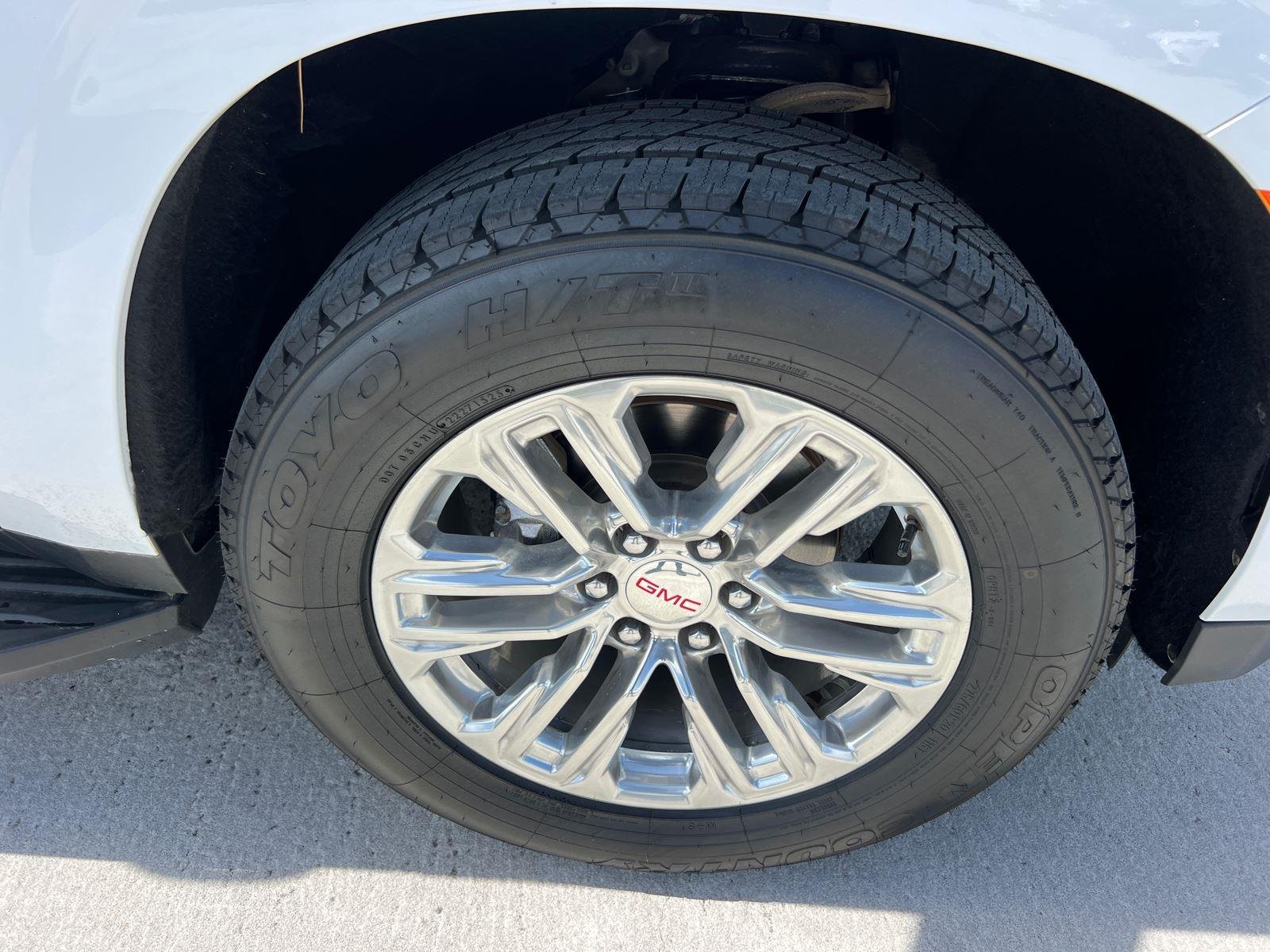 Used 2022 Summit White GMC SLT image 12