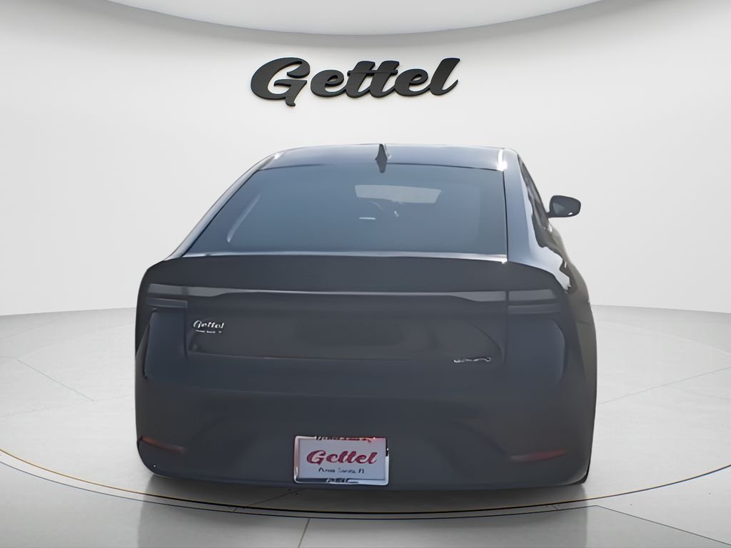 2026 Toyota Prius Plug-in Hybrid SE - Photo 7
