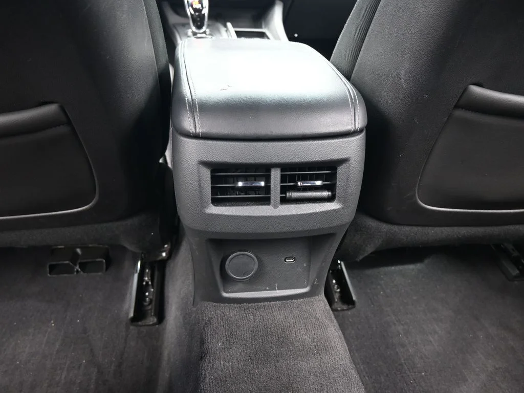 Used 2020 Crystal White Tricoat Cadillac Premium Luxury image 37