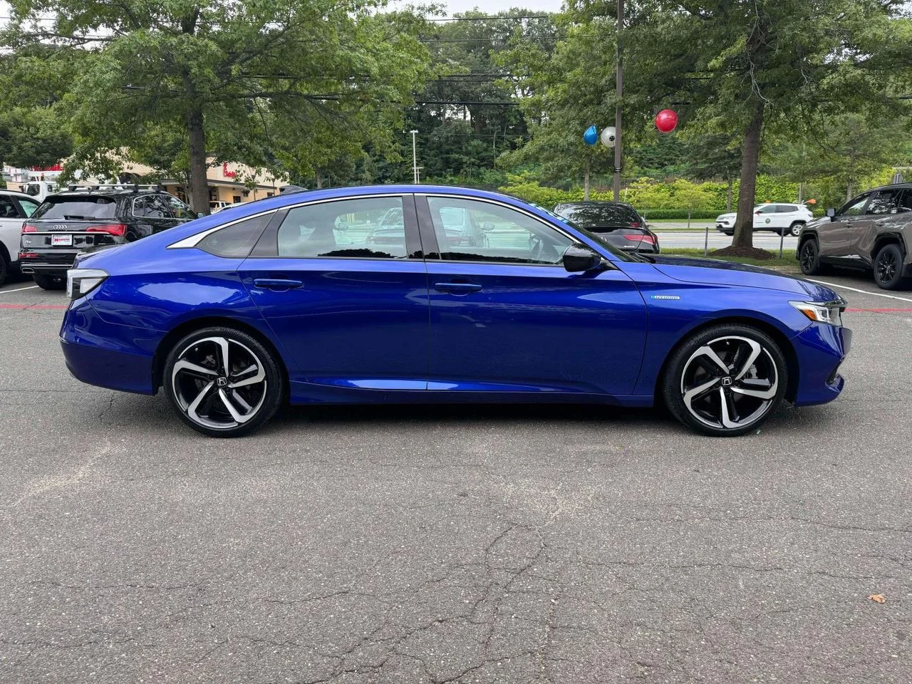 Used 2022 Still Night Pearl Honda Sport image 8