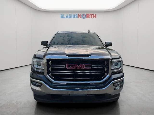Used 2017 Gray GMC SLE image 2
