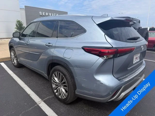 Used 2021 Moon Dust Toyota Platinum image 8