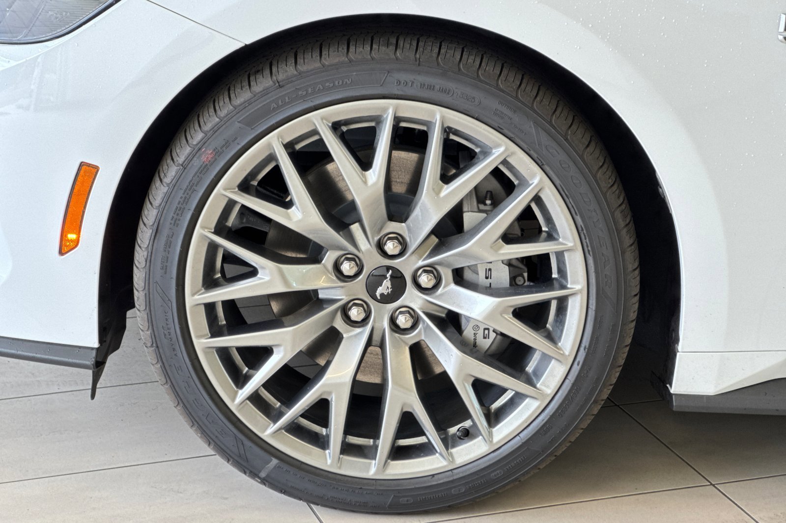Used 2026 Oxford White Ford GT Premium image 25