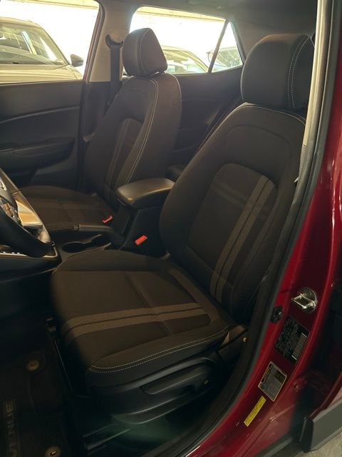 Used 2022 Red Hyundai SEL image 6